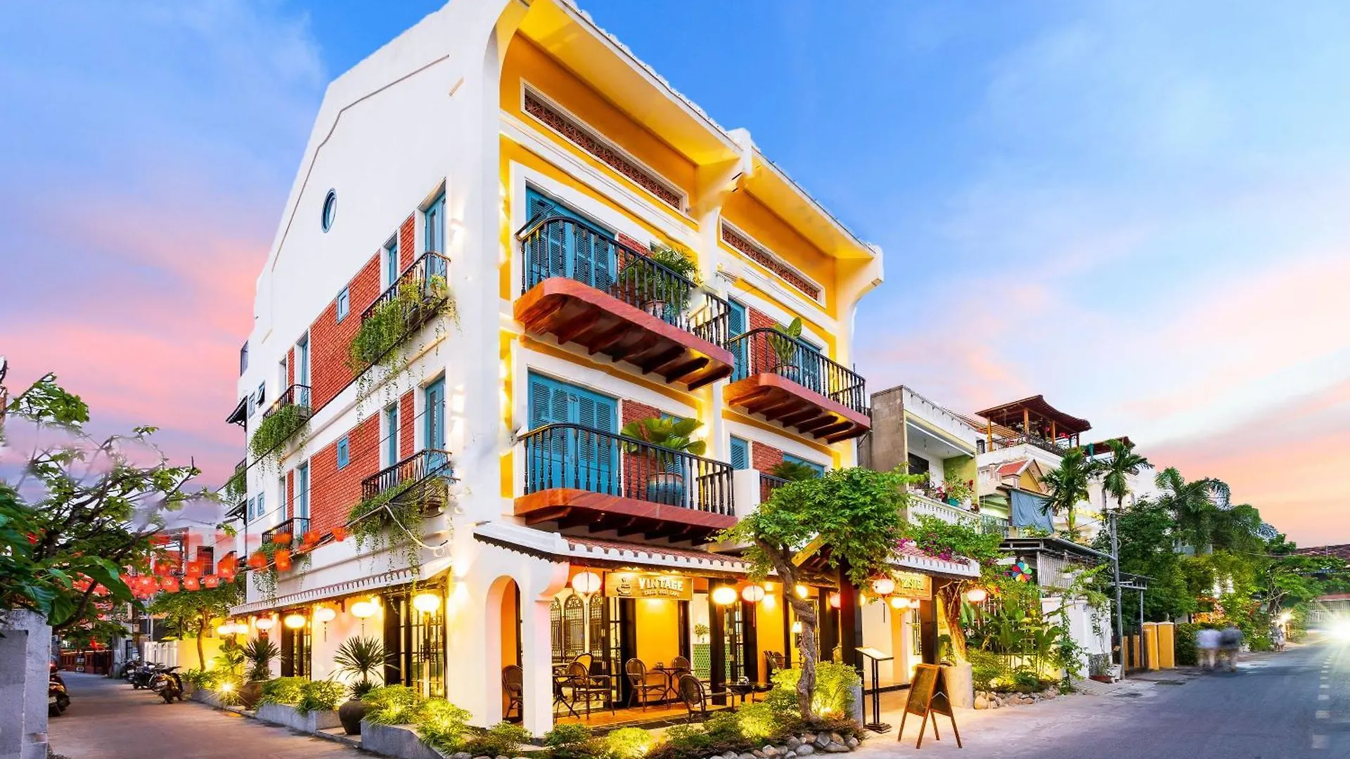 Yzistel Hoi An Hotel Vietnam