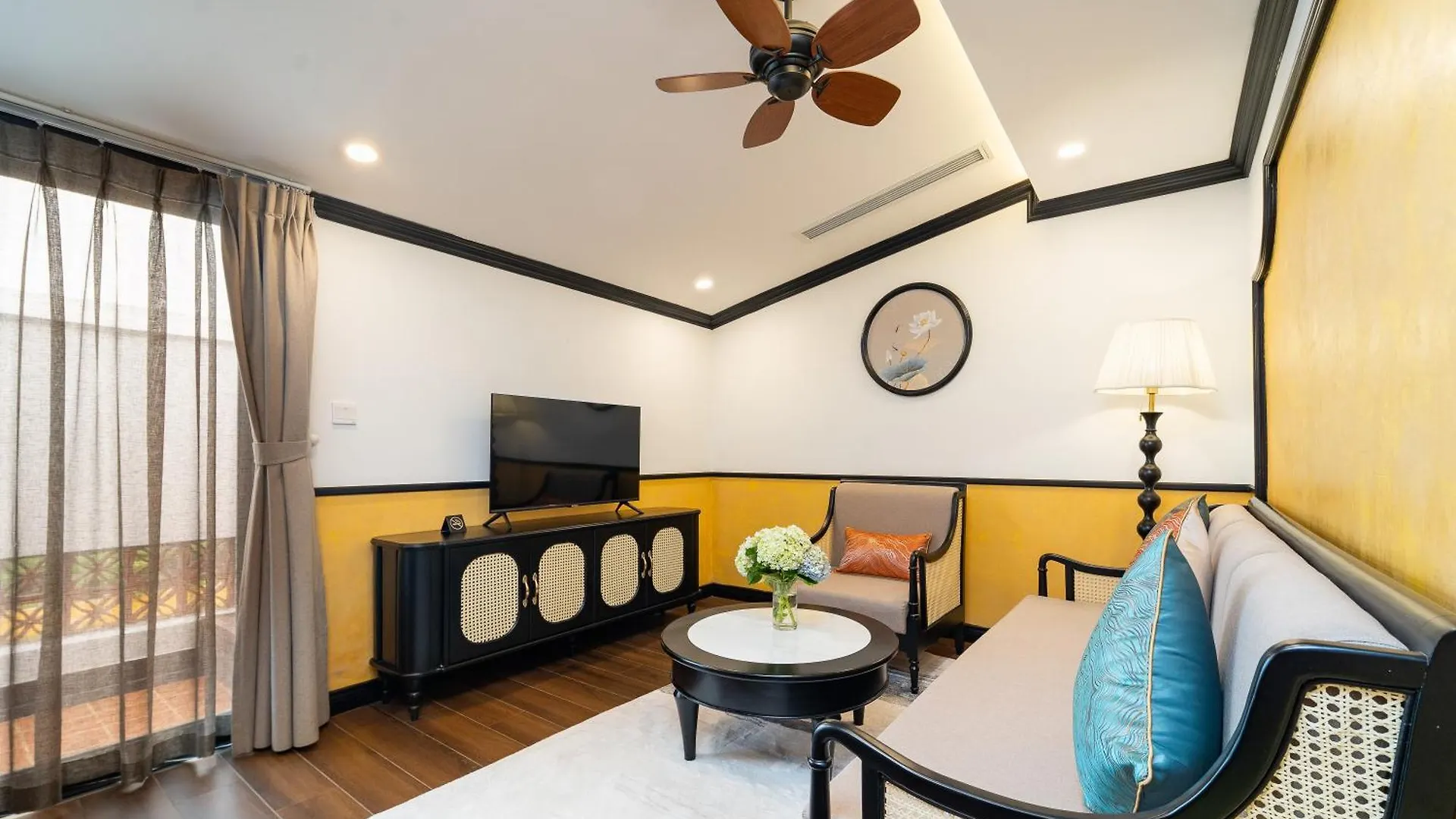 Yzistel Hoi An Hotel 4*,