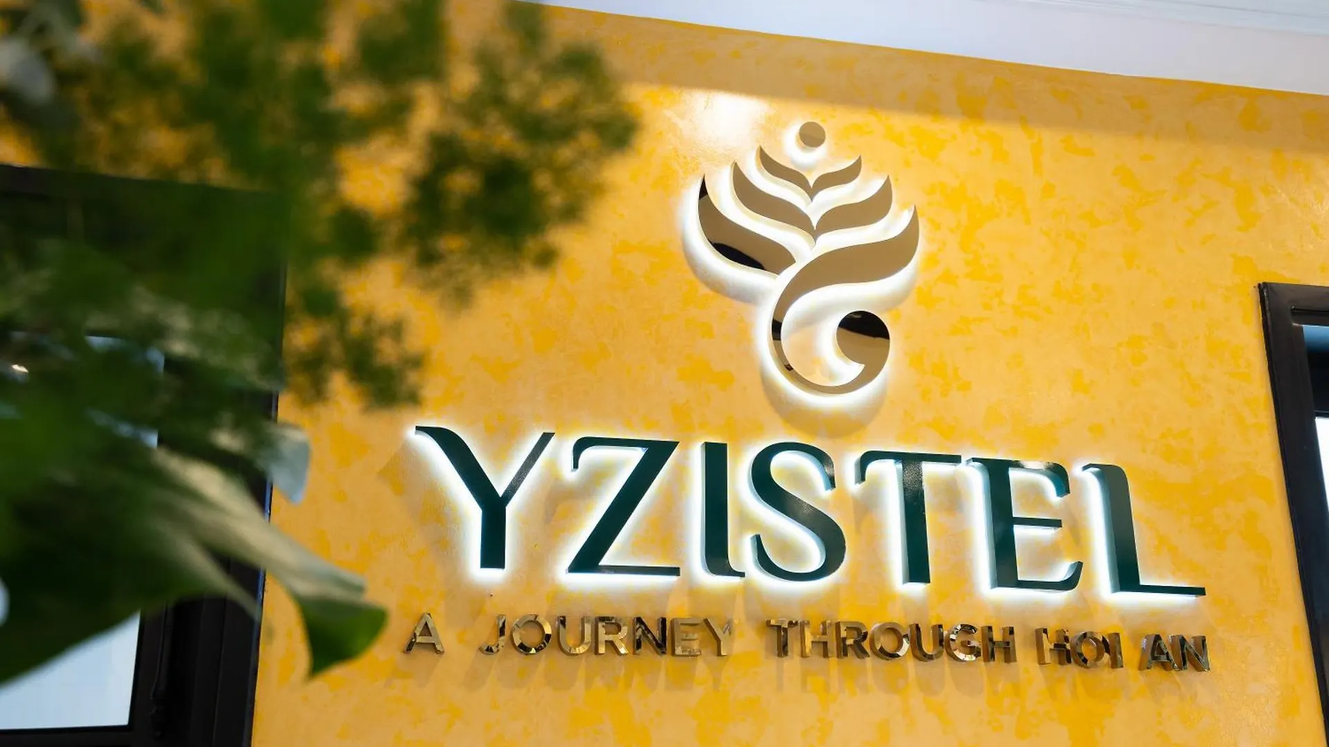 ホテル Yzistel ホイアン